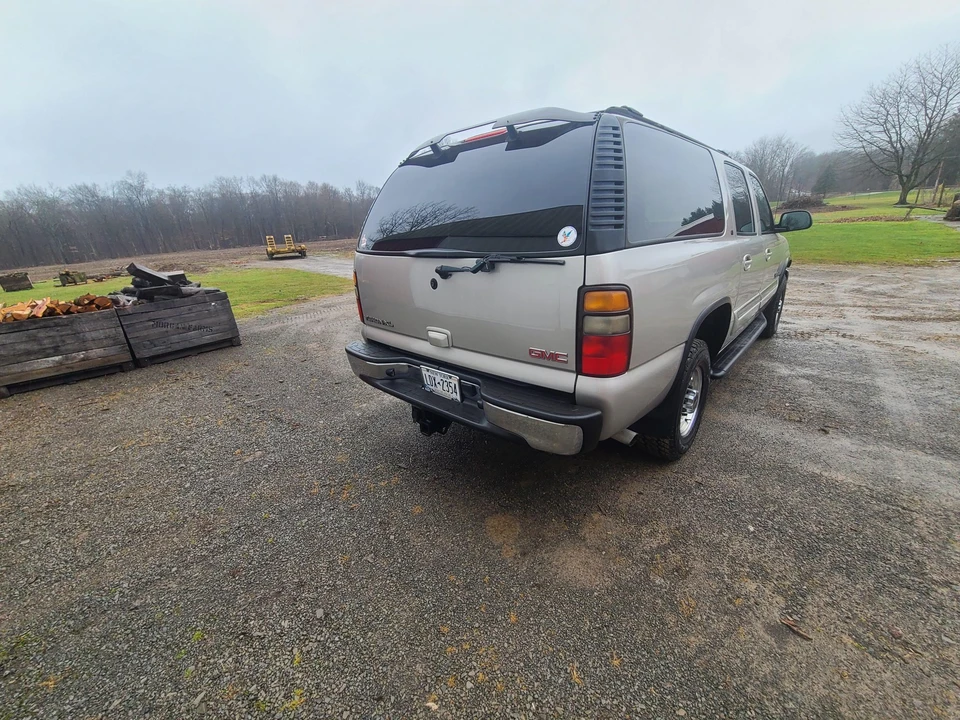2005 GMC Yukon 2nd Gen - Image 14 of 31