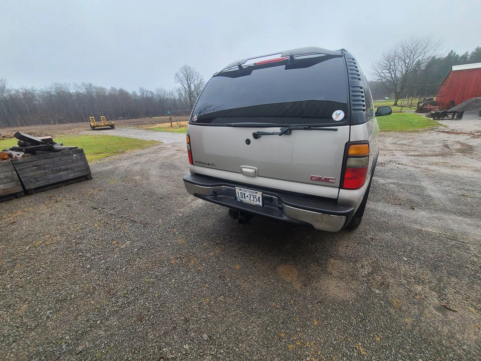 2005 GMC Yukon 2nd Gen - Image 13 of 31