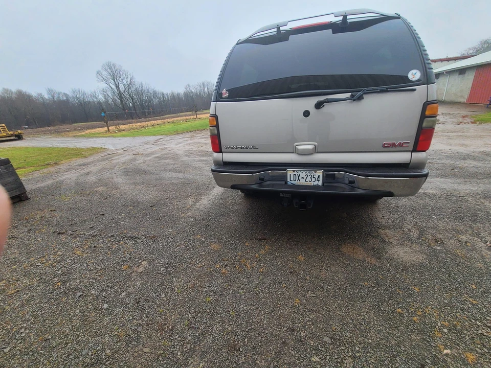 2005 GMC Yukon 2nd Gen - Image 12 of 31
