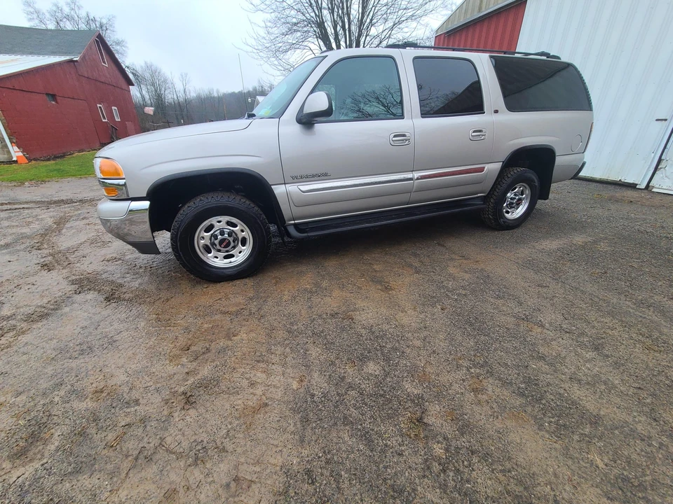 2005 GMC Yukon 2nd Gen - Image 5 of 31