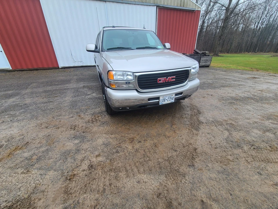 2005 GMC Yukon 2nd Gen - Image 27 of 31