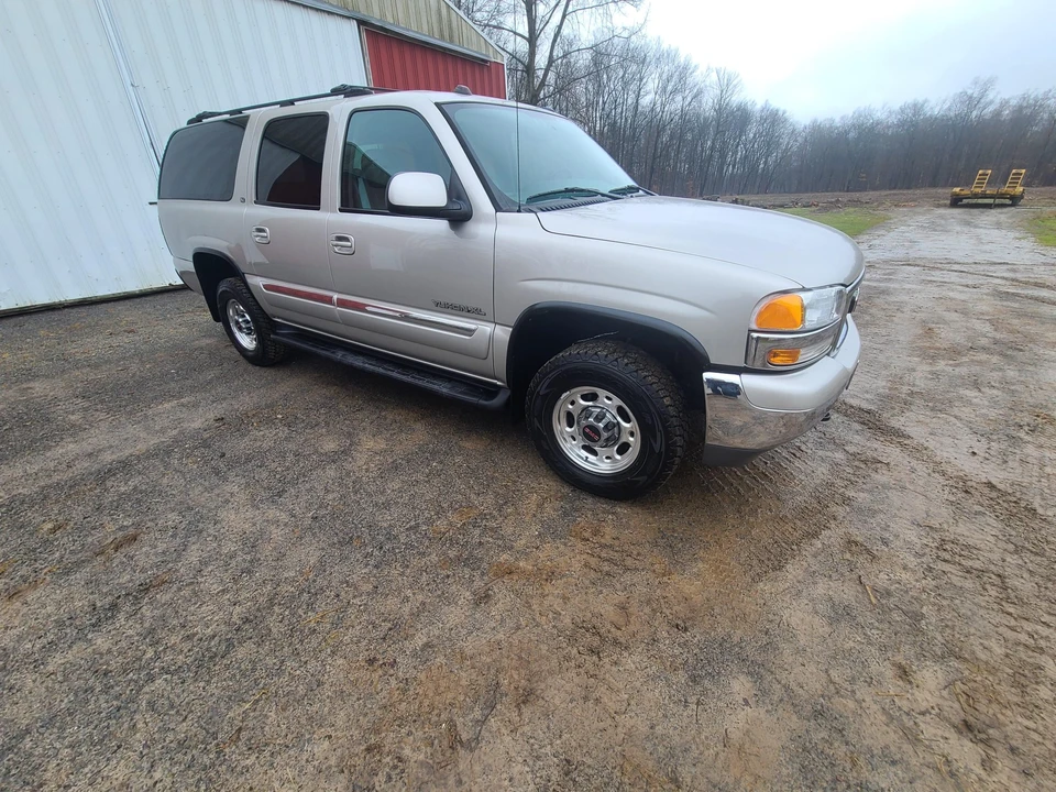 2005 GMC Yukon 2nd Gen - Image 25 of 31