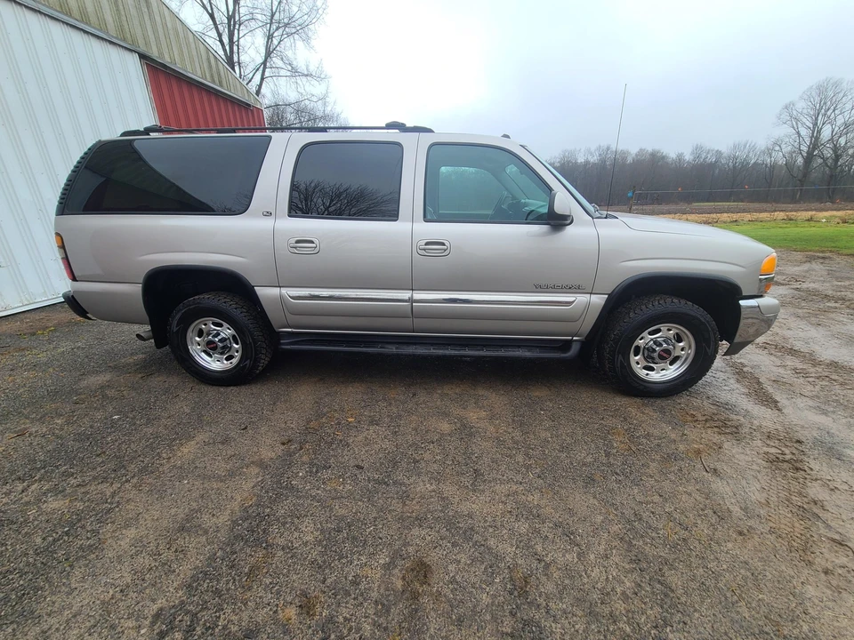 2005 GMC Yukon 2nd Gen - Image 21 of 31