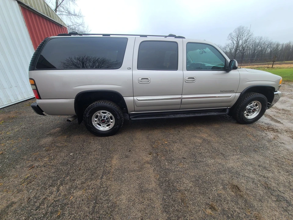 2005 GMC Yukon 2nd Gen - Image 20 of 31
