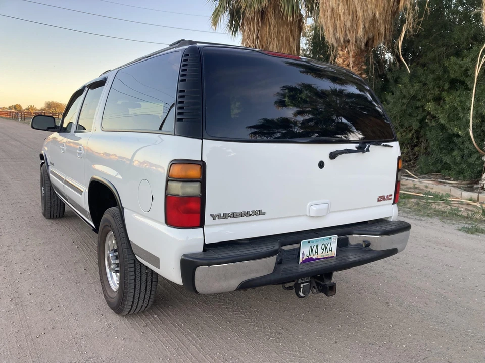 2005 GMC Yukon 2nd Gen - Image 6 of 31