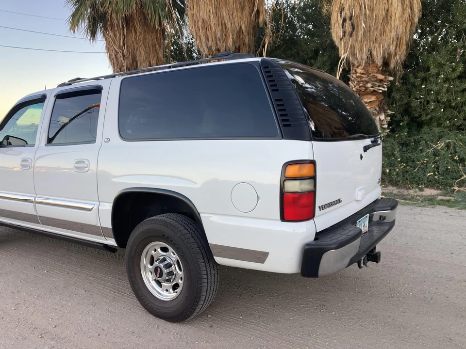2005 GMC Yukon 2nd Gen - Image 5 of 31