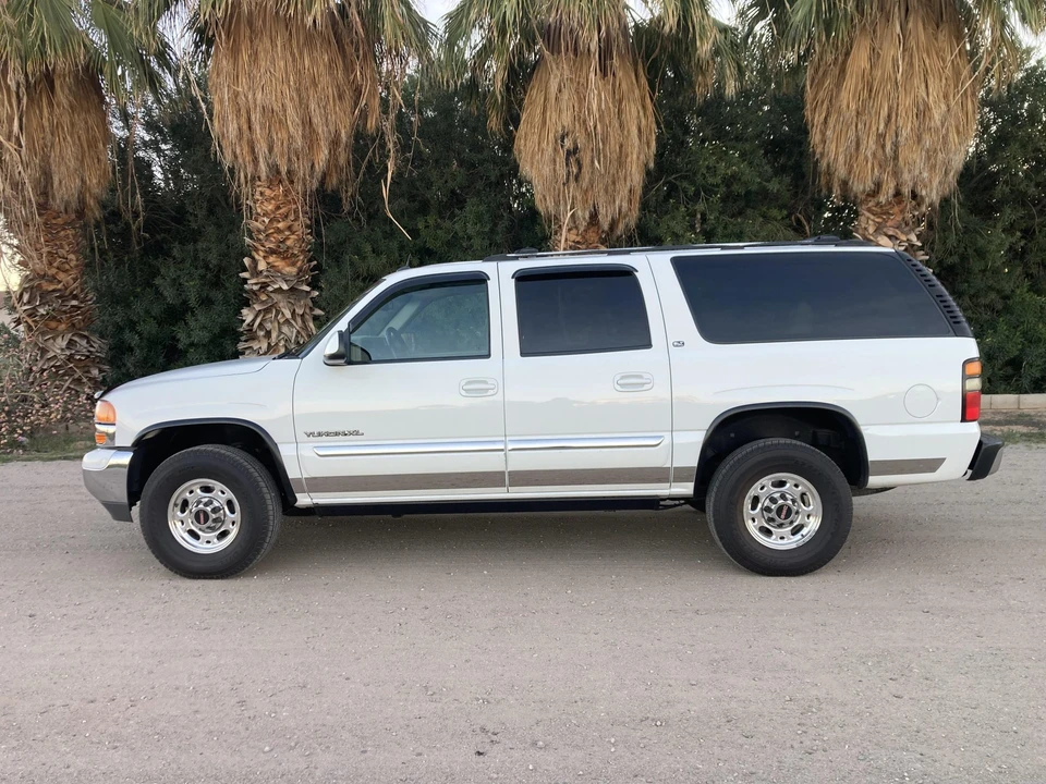 2005 GMC Yukon 2nd Gen - Image 4 of 31
