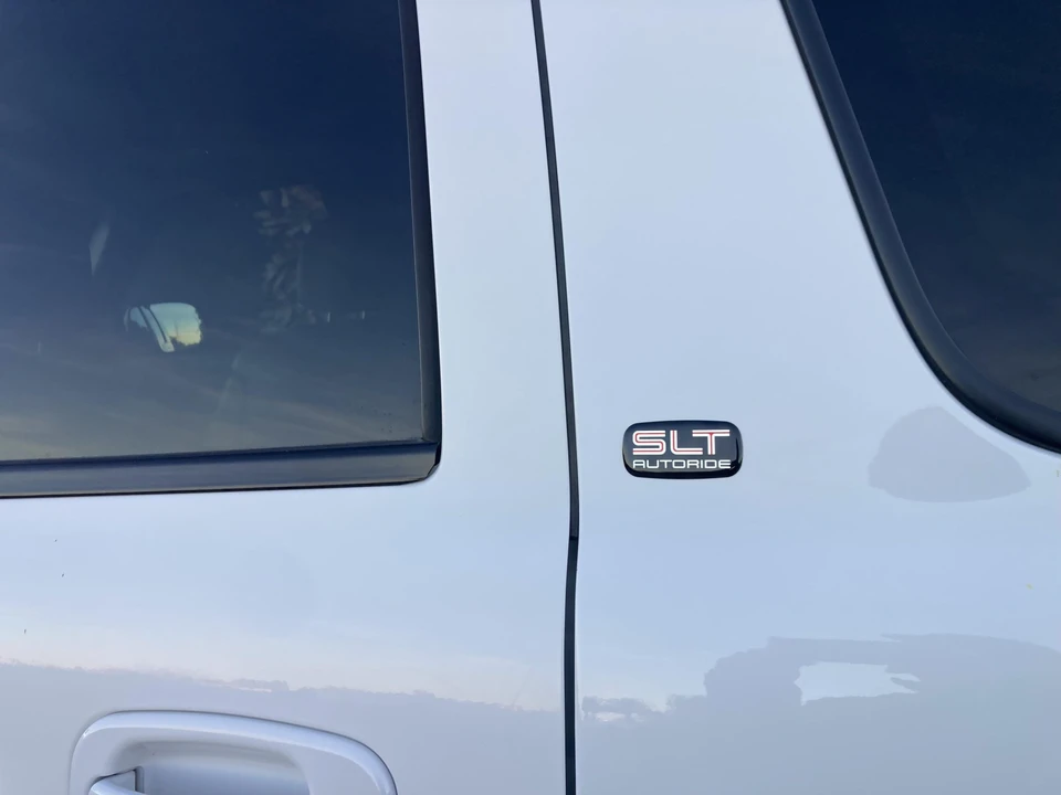 2005 GMC Yukon 2nd Gen - Image 27 of 31