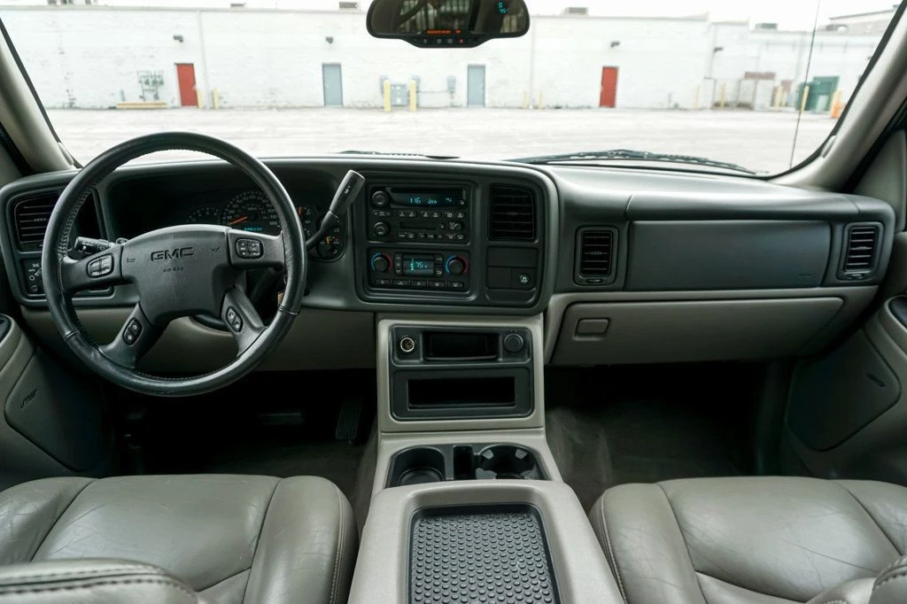 2005 GMC Yukon 2nd Gen - Image 9 of 12