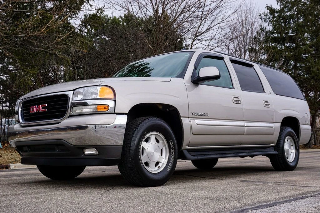 2005 GMC Yukon 2nd Gen - Image 5 of 12