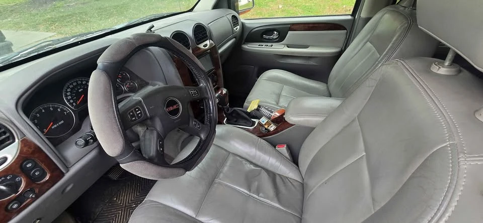 2005 GMC Envoy - Image 3 of 7