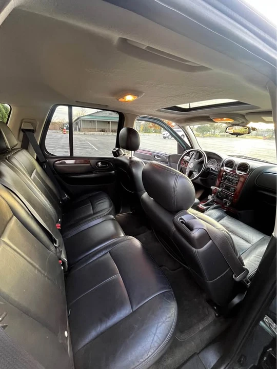 2005 GMC Envoy - Image 6 of 9