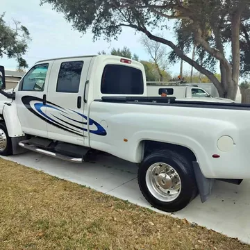 2005 GMC 45000 Duramax Diesel