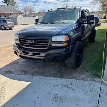 2005 GMC Sierra 1500 Denali Crew Cab