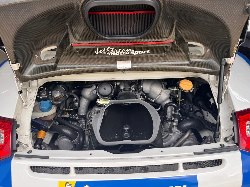 2005 Porsche 996 GT3 - Image 14 of 18