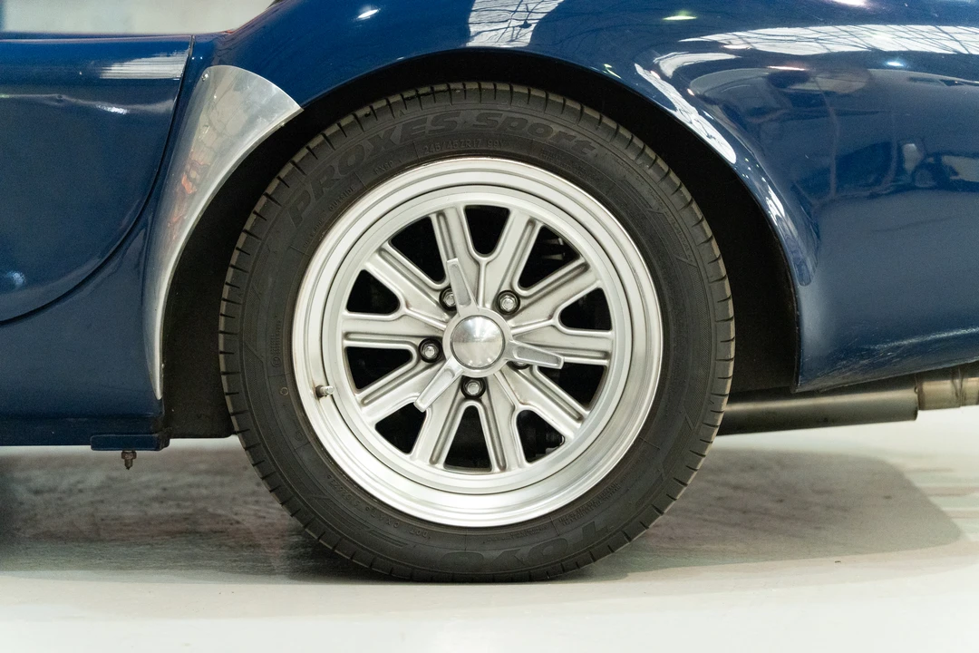 2005 Shelby Cobra Replica - Image 25 of 31