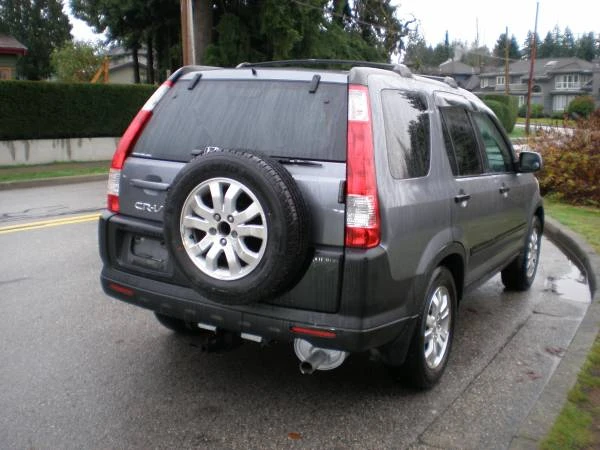 2005 Honda CR-V 2nd Gen - Image 5 of 20