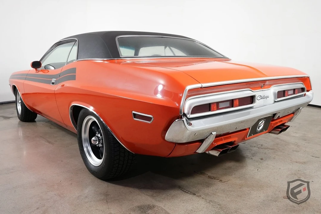 2005 Dodge Challenger - Image 7 of 31