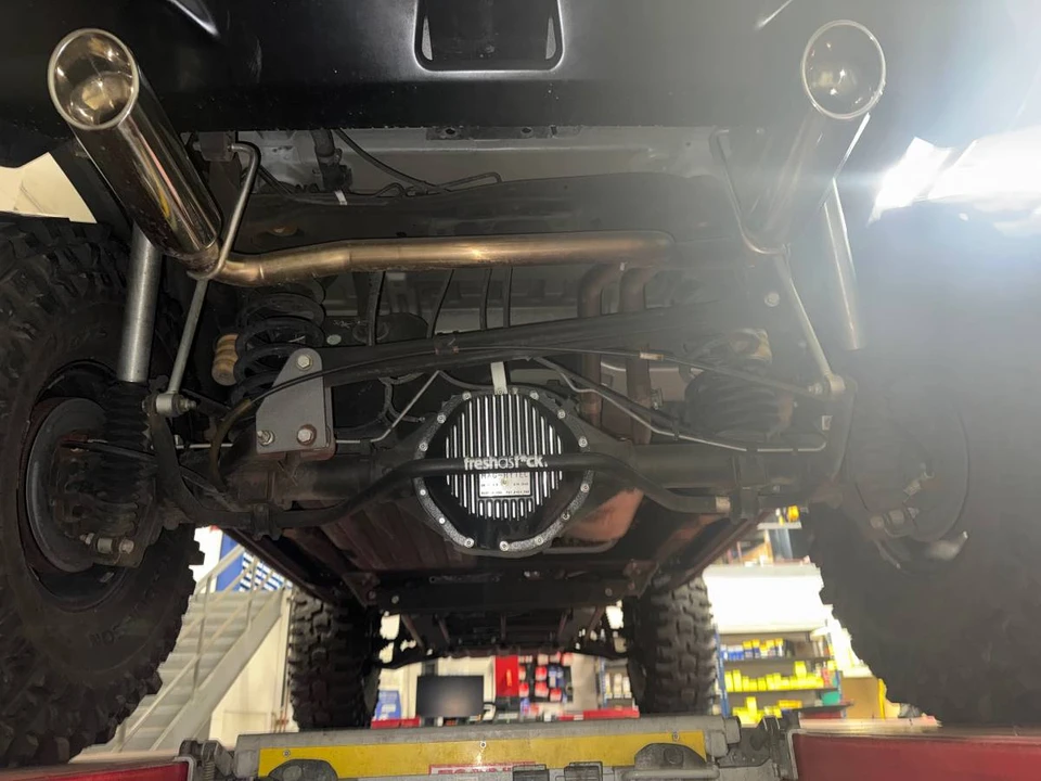 2005 Hummer Hummer H2 - Image 14 of 17