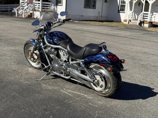 2005 Harley-Davidson V-Rod - Image 7 of 11