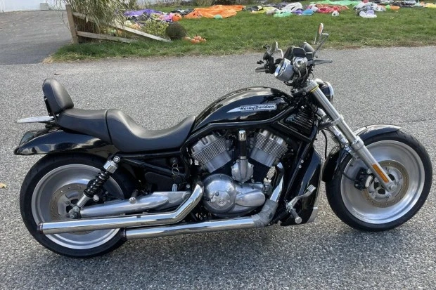 2005 Harley-Davidson V-Rod - Image 2 of 6