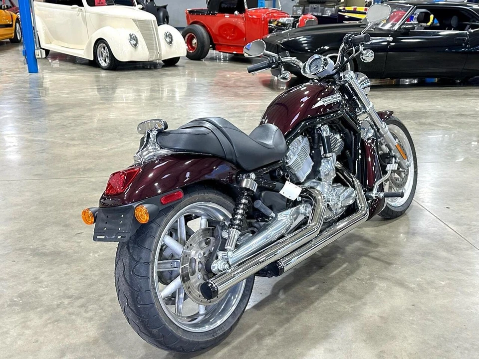 2005 Harley-Davidson V-Rod - Image 8 of 30