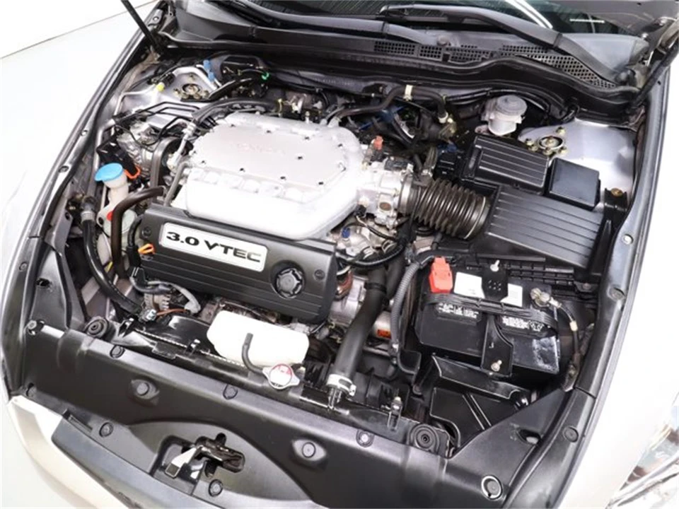 2005 Honda Accord 7th Gen - Image 21 of 31
