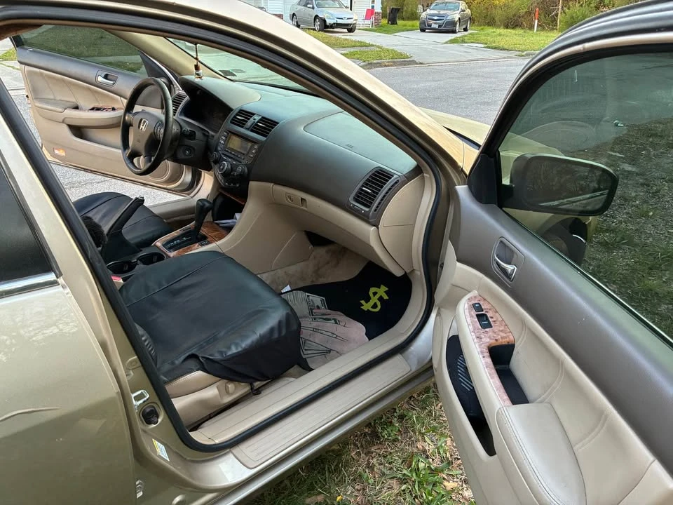 2005 Honda Accord 7th Gen - Image 7 of 16