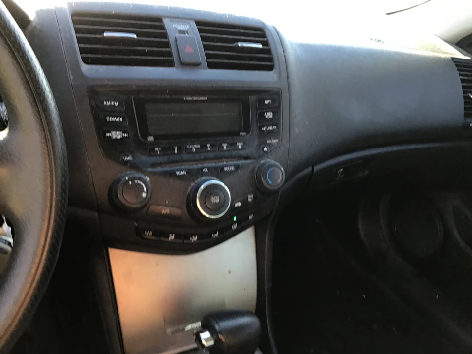 2005 Honda Accord 7th Gen - Image 16 of 21
