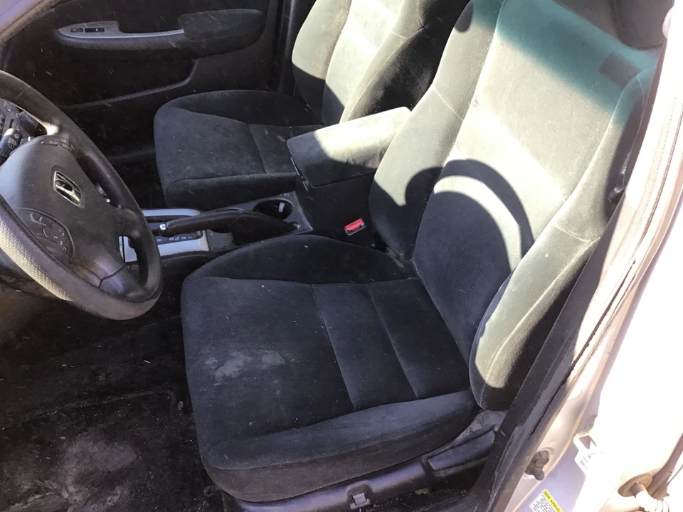 2005 Honda Accord 7th Gen - Image 14 of 21