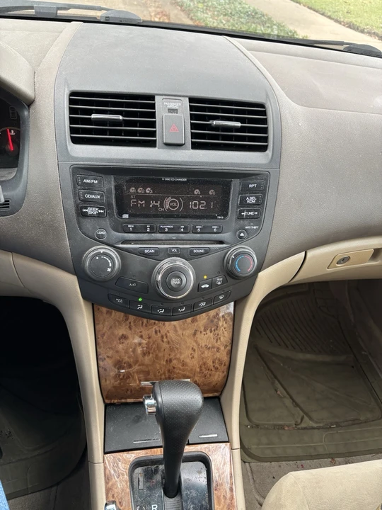 2005 Honda Accord 7th Gen - Image 3 of 20