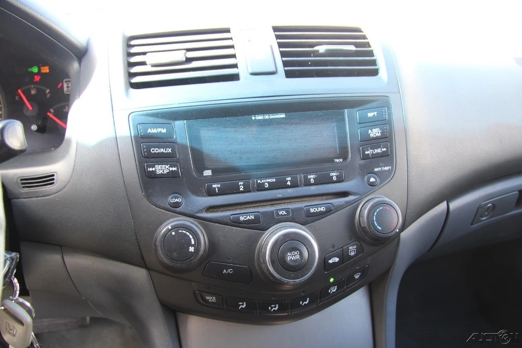 2005 Honda Accord 7th Gen - Image 15 of 21