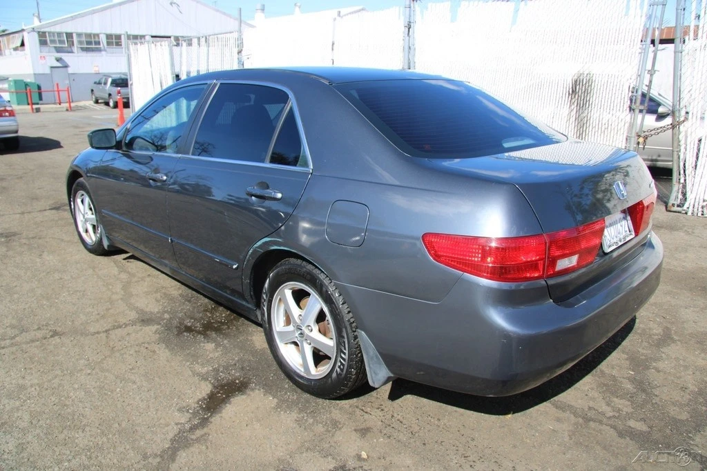 2005 Honda Accord 7th Gen - Image 4 of 21