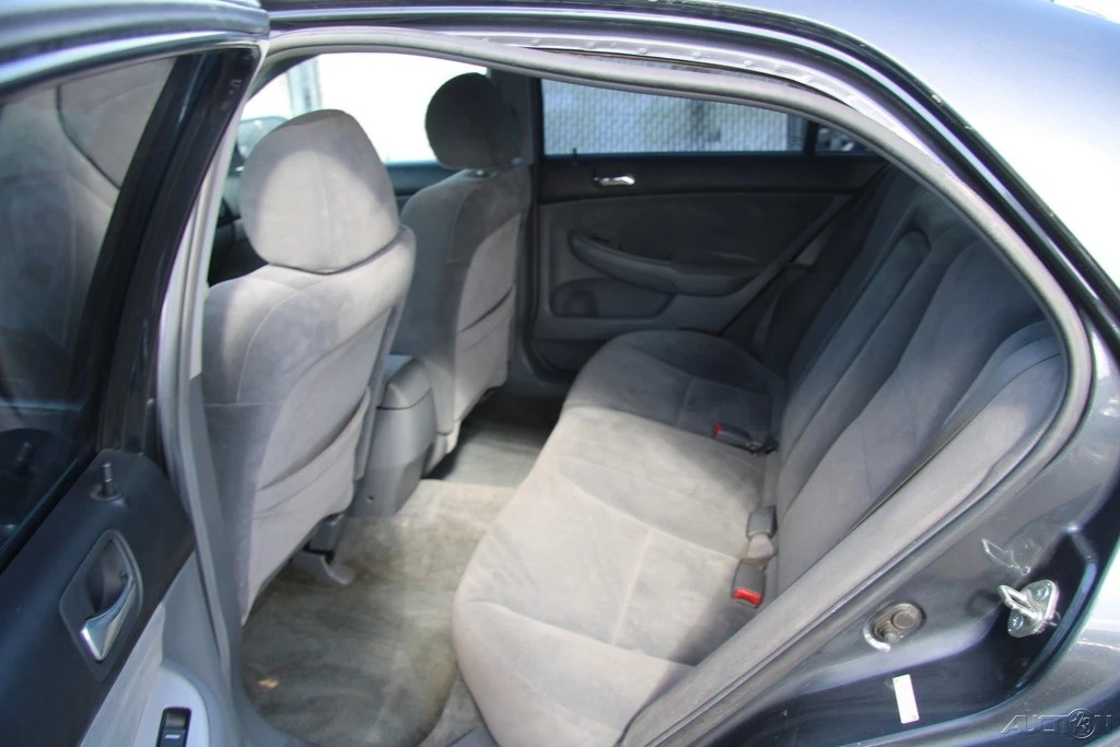 2005 Honda Accord 7th Gen - Image 18 of 21