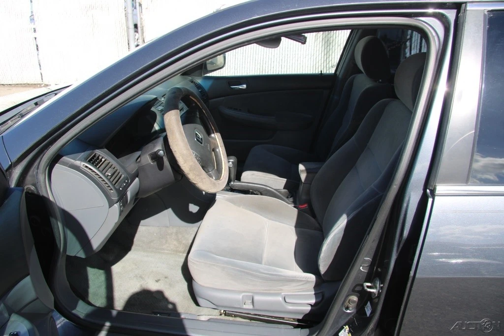 2005 Honda Accord 7th Gen - Image 12 of 21