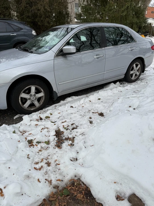2005 Honda Accord 7th Gen - Image 3 of 11