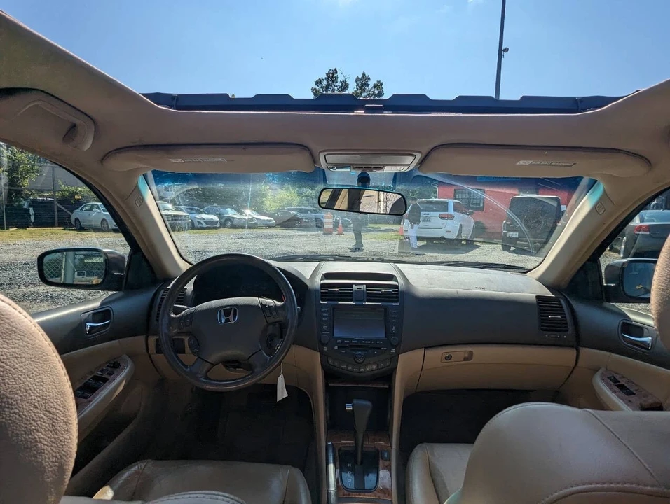 2005 Honda Accord 7th Gen - Image 15 of 21