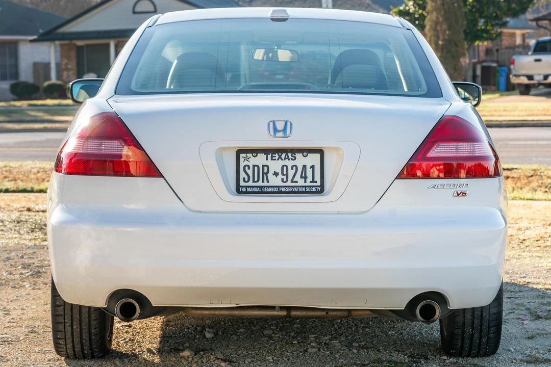 2005 Honda Accord 7th Gen - Image 5 of 31