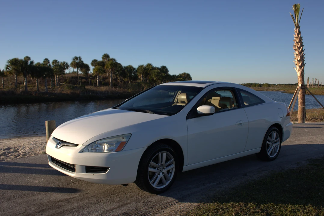 2005 Honda Accord 7th Gen - Image 9 of 31