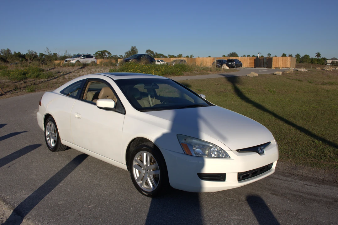 2005 Honda Accord 7th Gen - Image 14 of 31