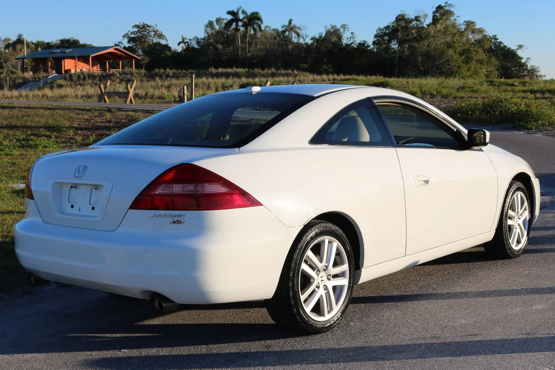 2005 Honda Accord 7th Gen - Image 4 of 31