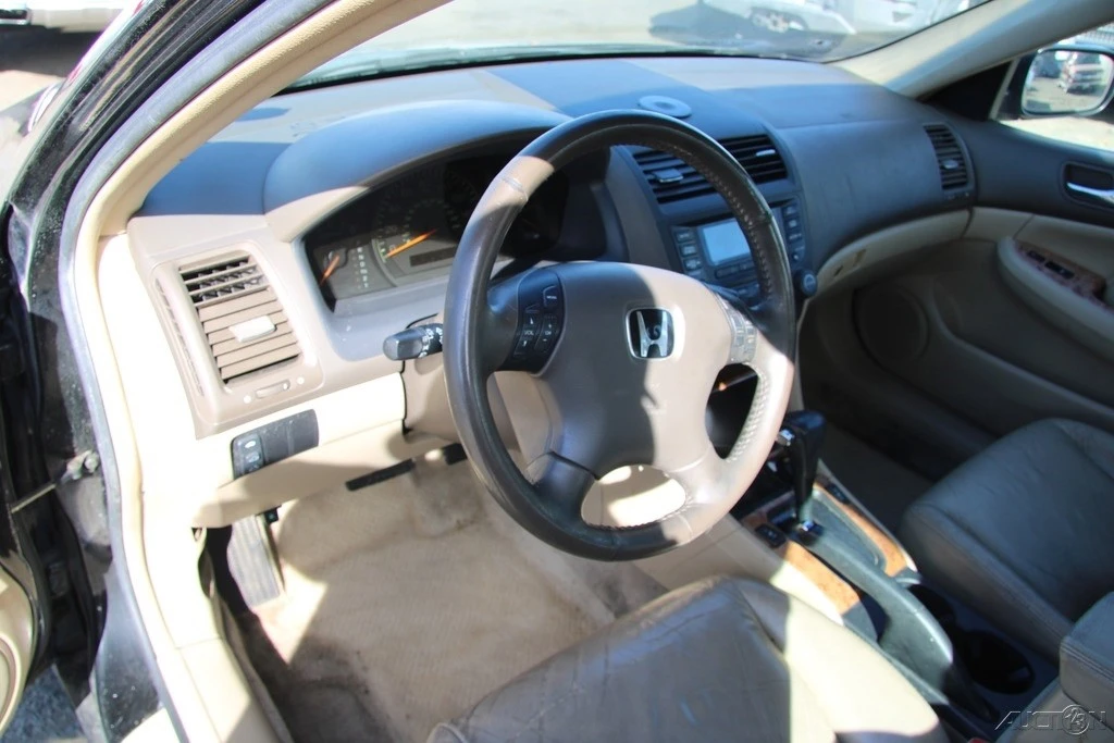 2005 Honda Accord 7th Gen - Image 16 of 21