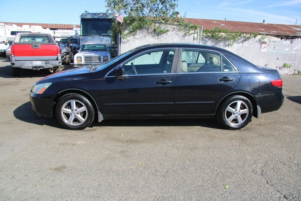 2005 Honda Accord 7th Gen - Image 3 of 21