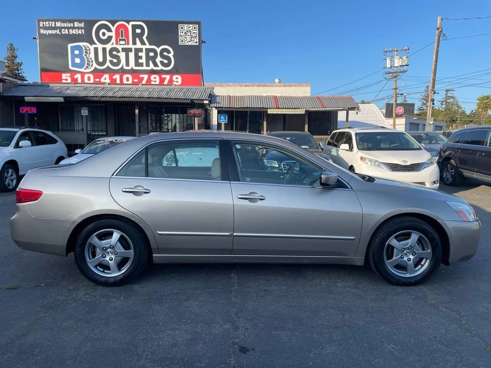 2005 Honda Accord 7th Gen - Image 6 of 17