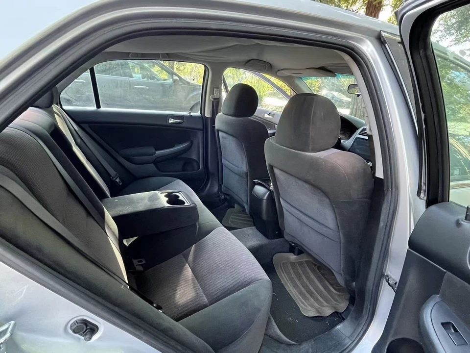 2005 Honda Accord 7th Gen - Image 5 of 9