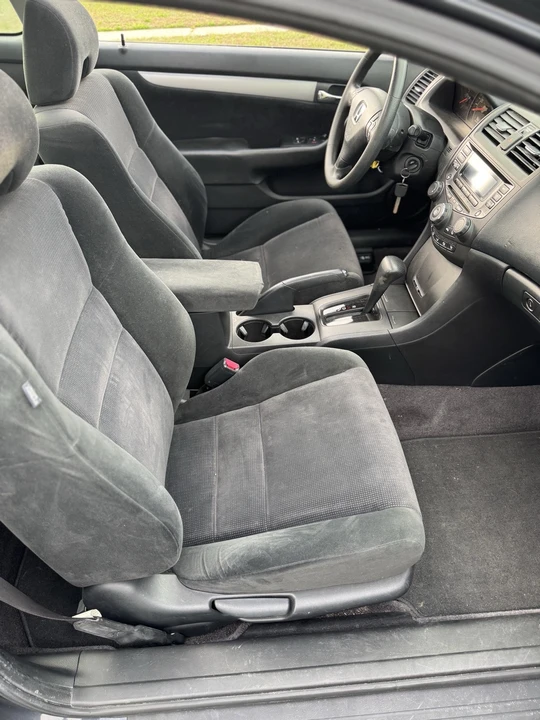 2005 Honda Accord 7th Gen - Image 14 of 18