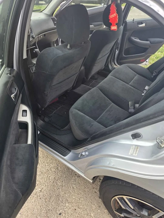 2005 Honda Accord 7th Gen - Image 8 of 9