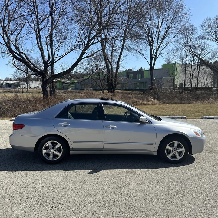 2005 Honda Accord 7th Gen - Image 2 of 12