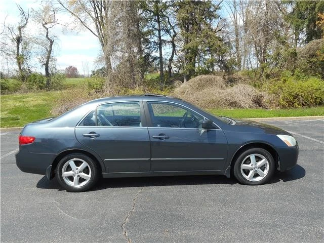 2005 Honda Accord 7th Gen - Image 2 of 12
