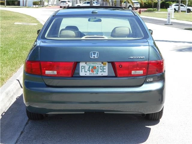 2005 Honda Accord 7th Gen - Image 10 of 12